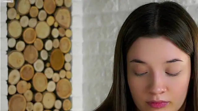 LowOncoming live sex cam