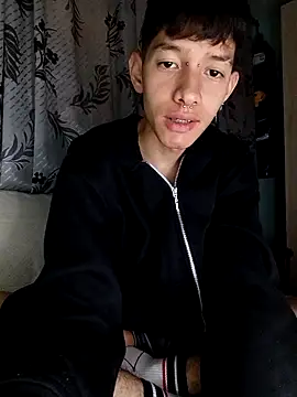 heyy_noah11 live sex cam