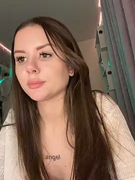 Alina_Vibe_Me live sex cam