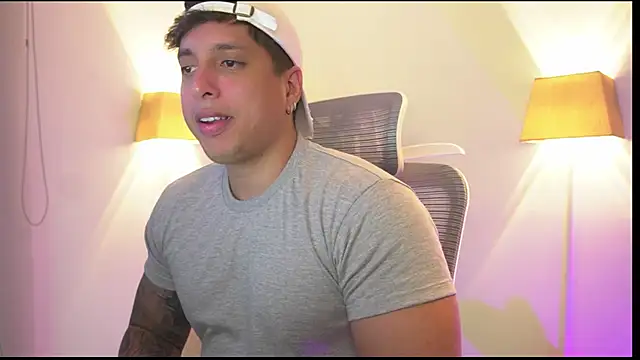 appolo_allen live sex cam