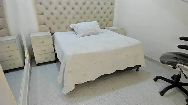 JhoanLeandro live sex cam