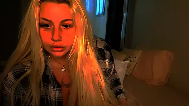 TiaDoll live sex cam