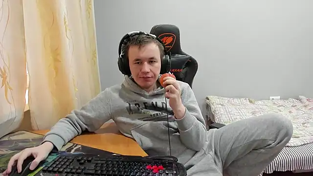 iliaskrislove live sex cam