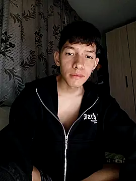 heyy_noah11's cam snapshot