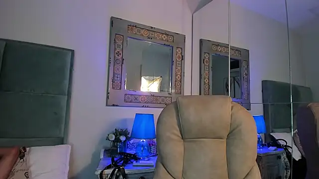 Mr_Strike live sex cam