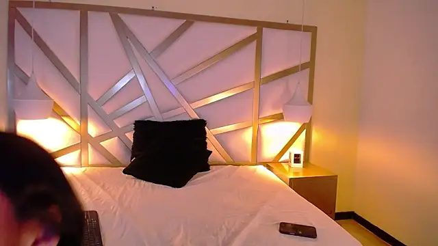 EmiLourens's cam snapshot