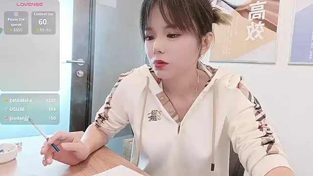 KKMM168 live sex cam