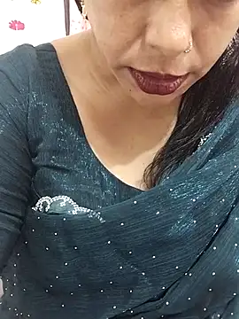 cutee_bhabhi's cam snapshot