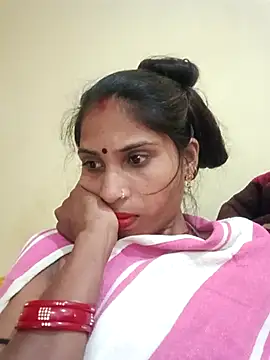 Veshali_Love143's cam snapshot