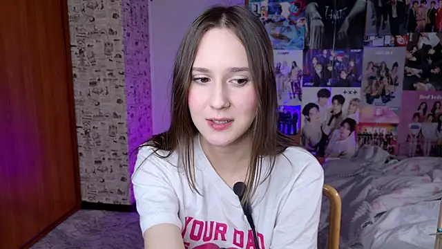 LucyRose3's cam snapshot