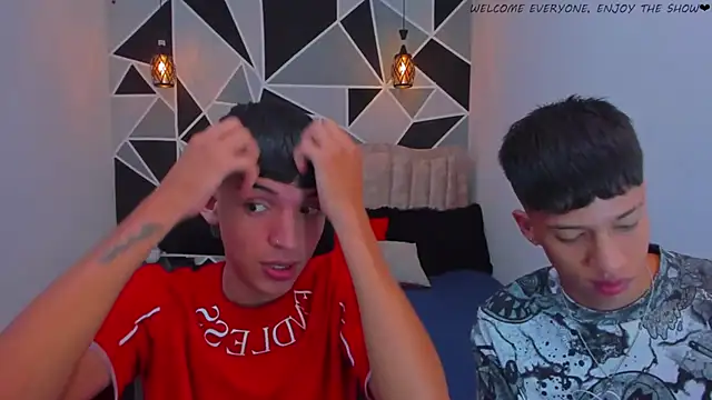 Juan_Nd_Steven live sex cam