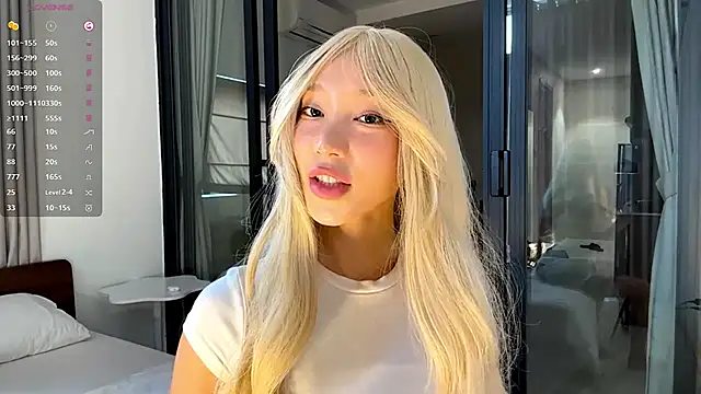 LezlieGreet live sex cam