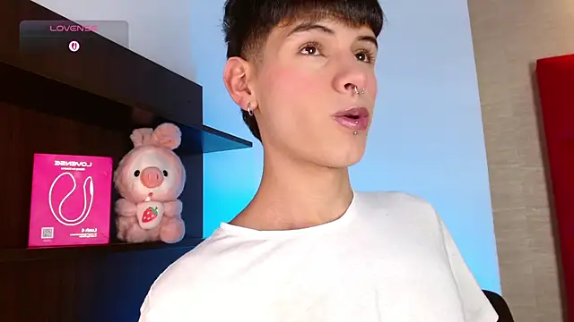 Ezra_Storm live sex cam