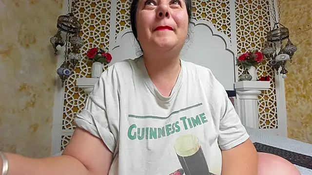 AleshaArabian live sex cam