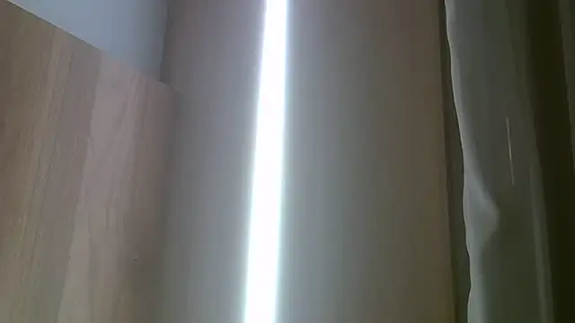 SkinnyKitten live sex cam