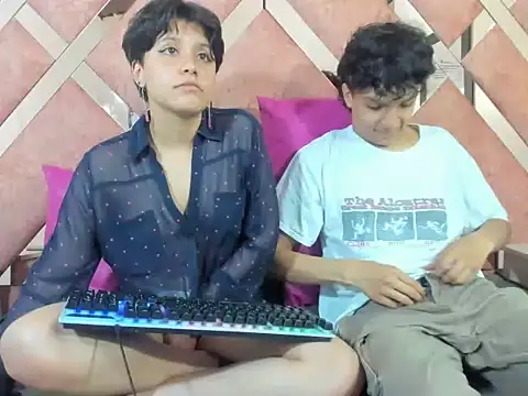 Yui_And_rin_'s cam snapshot