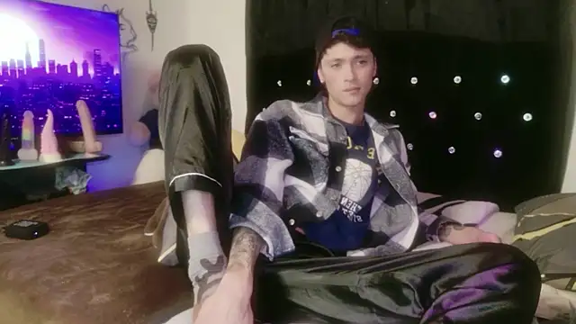 Tyler_cat's cam snapshot