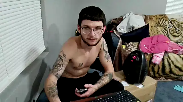 hungkubenski's cam snapshot