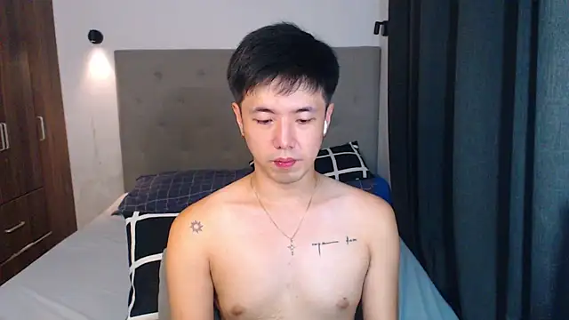 Addictiveboi live sex cam