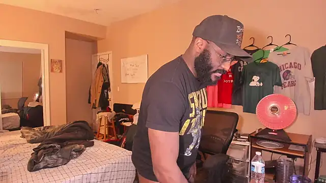 MrChuckDailyXXX live sex cam