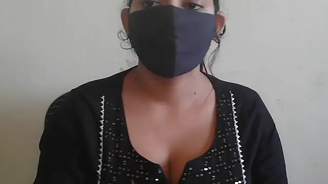 Reddy_Trisha live sex cam