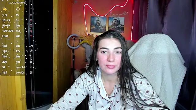 Fiery_Brunette_ live sex cam