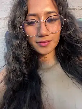 KaitlynLoveCam live sex cam