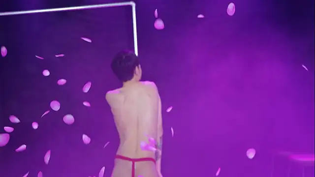 AAA-winner live sex cam