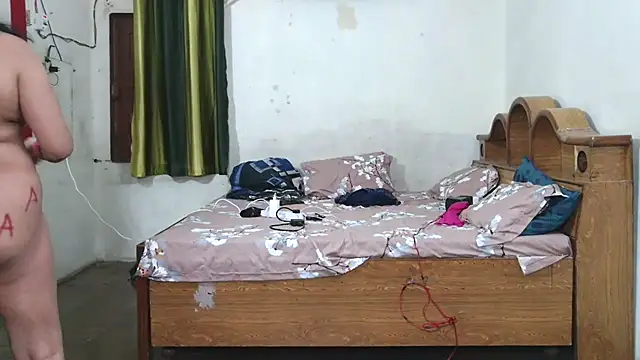 Cute_Mahi22 live sex cam