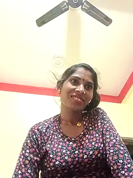 Veshali_Love143's cam snapshot