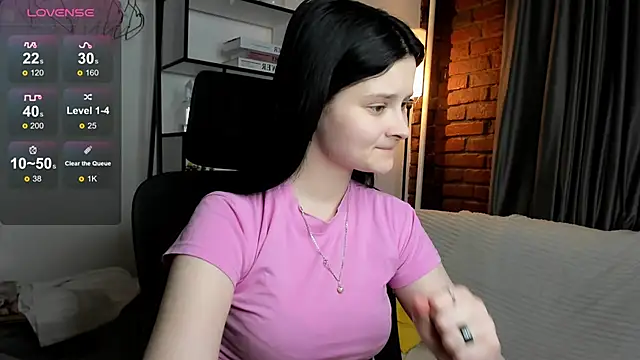 SkyDoll live sex cam