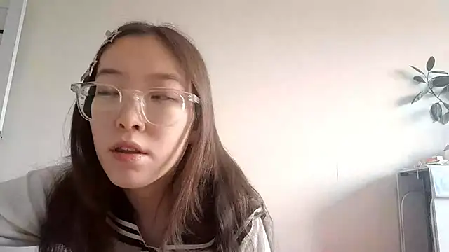 MollyTiger's cam snapshot