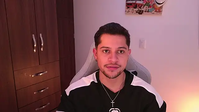 domsantiago_'s cam snapshot