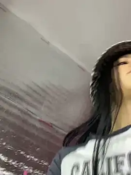 savannah_750's cam snapshot