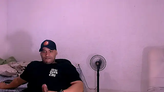 musclehetero's cam snapshot