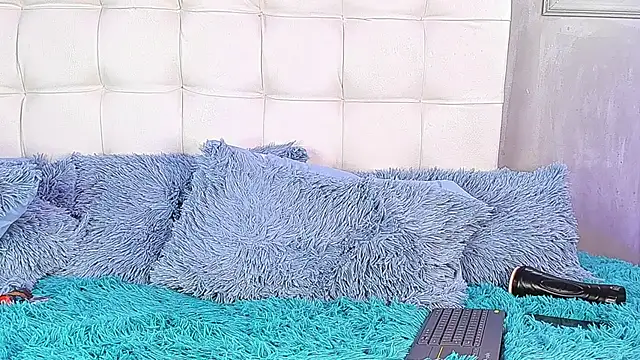 The_Perfect_Couple's cam snapshot