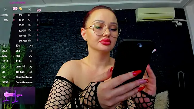 Cherry_Charmxxx's cam snapshot