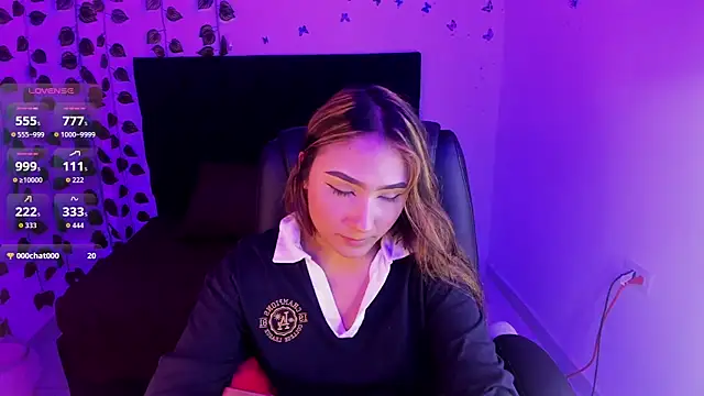 Anna_valerious7's cam snapshot