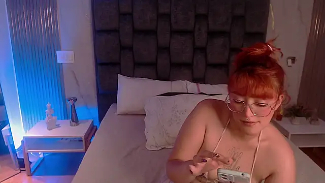 Violette_Fg's cam snapshot