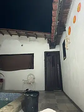 MrLeoLatino live sex cam