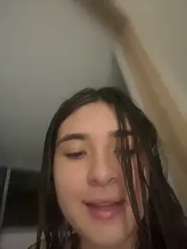 Valentina_ro live sex cam