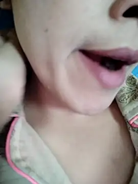 Anki-doll live sex cam