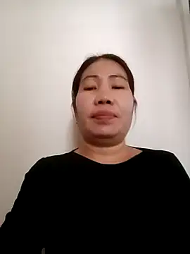 Reema_143 live sex cam