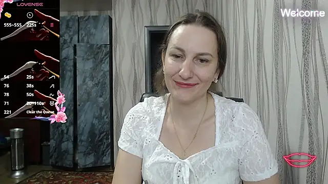 Yevgeshka-Milashka live sex cam