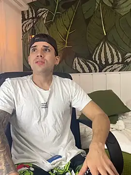 Mike_montoya1 live sex cam
