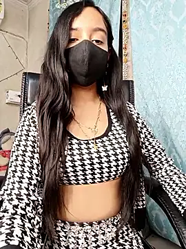 Parinaaz18 live sex cam