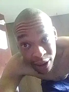 Leftout-'s cam snapshot