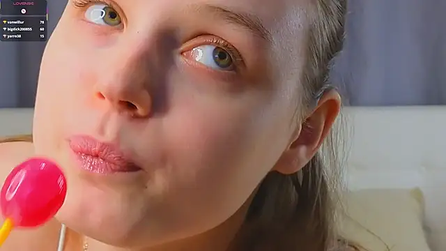 MandaReh's cam snapshot