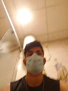 bigdickfuckuu's cam snapshot