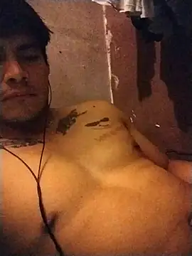 Woofer_dick's cam snapshot